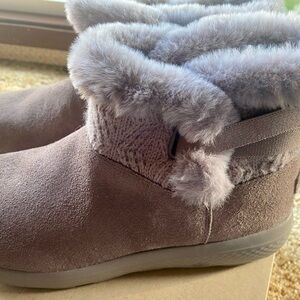 Skechers Women's Gray Winter Boots